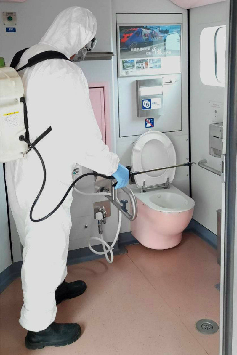 為防止武漢肺炎疫情持續擴散，台鐵局自23日提出防疫因應對策   圖：台鐵/提供