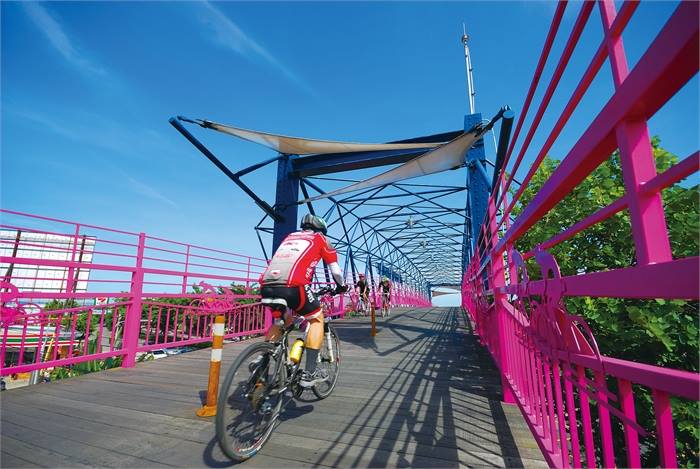 Google 地圖在台灣推出單車導航模式，鼓勵更多人將騎單車作為休閒娛樂與工作通勤的選擇。圖為示意圖。   圖：取自臺灣自行車節臉書