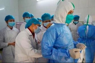 根據中國深圳市台辦消息指出，中國新冠肺炎首例台籍患者，今 (12) 天從深圳市第三人民醫院痊癒出院。   圖：翻攝自中新網