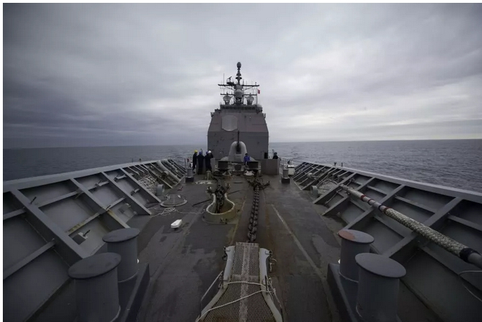 美國軍艦「錢瑟勒斯維爾」號艦首。   圖：翻攝自美國防部官網