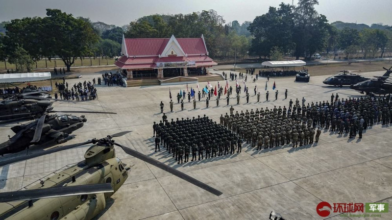 由泰國和美國聯合主辦的「金色眼鏡蛇2020」聯合軍演，25日在泰國北部彭世洛府開幕，29國、超過9000名軍士官兵參與。   圖：翻攝中新網