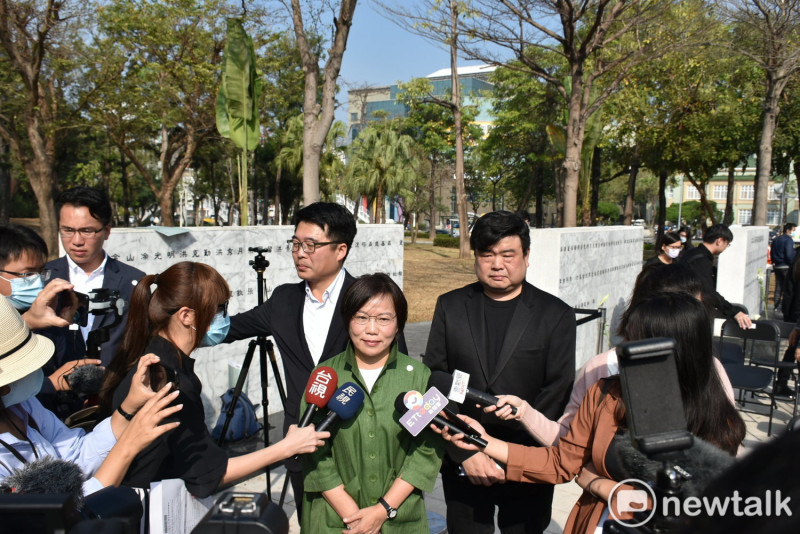 立委劉世芳(中)表示對韓國瑜228紀念追思會致詞感到很失望。   圖：孫家銘/攝