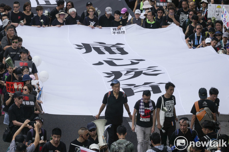 「壹傳媒」創辦人黎智英2019年06月16日參與兩百萬人遊行的現場。   圖：張良一／攝