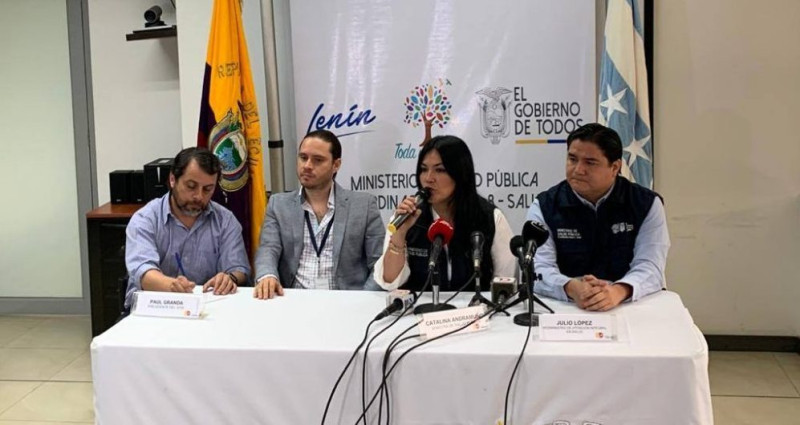 厄瓜多公共衛生部長安德拉穆尼奧證實，境內出現首起確診感染病例。   圖/截取自推特