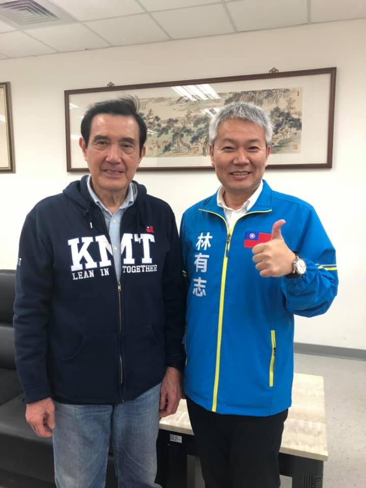 台北市長柯文哲延攬國民黨組發會副主委林有志（右）接任市府顧問。   圖：翻攝林有志臉書