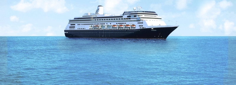 荷美航運公司旗下的「桑達姆號」仍在海上徘迴，尋找靠岸港口。   圖：翻攝自Holland America Line官網