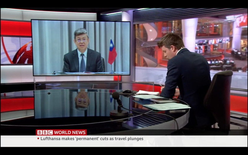 副總統陳建仁接受BBC訪問分享台灣武漢肺炎抗疫經驗，說SARS經驗讓台灣了解超前部署的重要。   圖：翻攝自Live News網頁livenewsmag.com