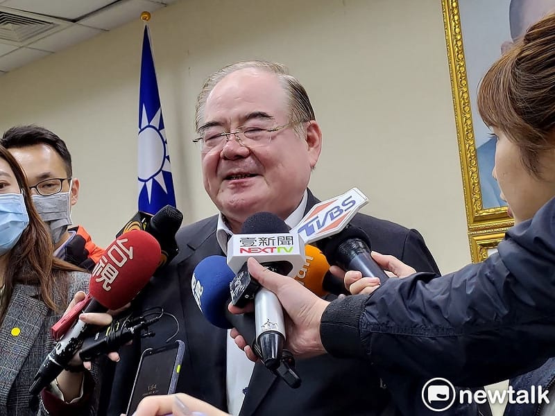 李乾龍遭裝追蹤器卻不報案 吳思瑤質疑：心虛還是怕被查？ 