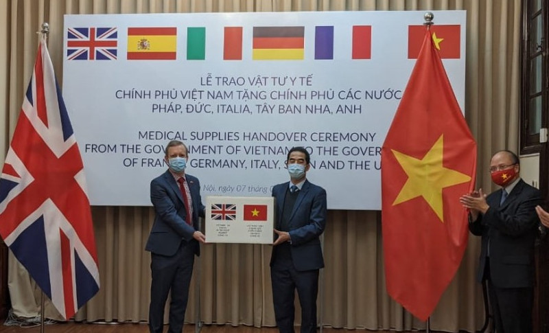 越南捐助口罩給許多歐洲國家   圖:擷取自twitter