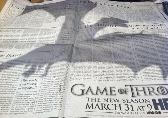 HBO買下紐約時報全版廣告，投上了巨龍的陰影。 圖：取自張嘉玲臉書