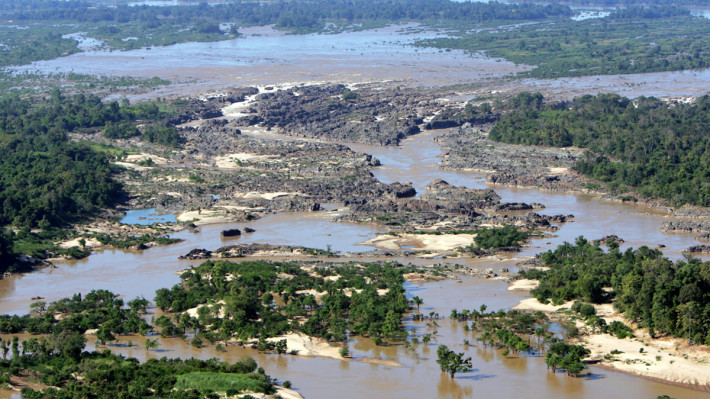 中國在湄公河上游築壩，被認為是導致下游乾旱的主因。   圖：翻攝自湄公河委員會