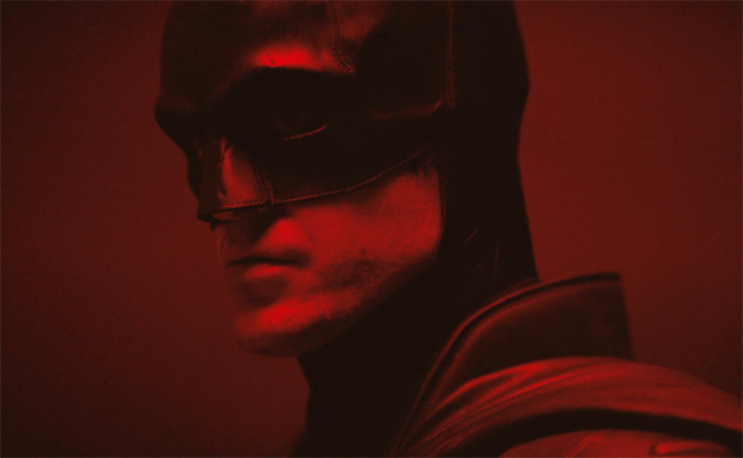 羅伯派汀森在DC獨立電影《蝙蝠俠》新造型曝光。   圖：擷取推特