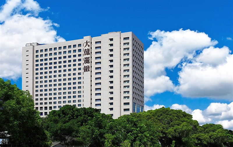 受到疫情衝擊影響，台南大億麗緻酒店30日發出營業公告，決定6月30日終止營運。   圖：翻攝自facebook.com/TayihlandisTainan