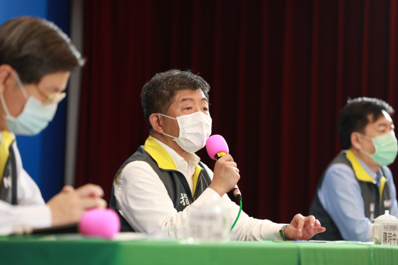 台灣今日迎來28天無本土案例出現的好消息，中央流行疫情指揮官陳時中大讚，這樣傲視全球的成績歸功於住在台灣的人們，未來也要持續力行防疫新生活。   圖：疾管署／提供
