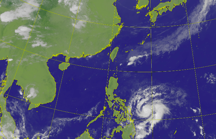 今年第1號颱風「黃蜂」在12日晚間8時生成，中央氣象局今（13）日研判，黃蜂侵襲台灣機率偏低   圖：擷取自中央氣象局官網
