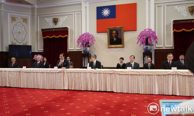 總統府29日公佈第13屆考試院正副院長及9位考試委員被提名人。   圖：林朝億/攝