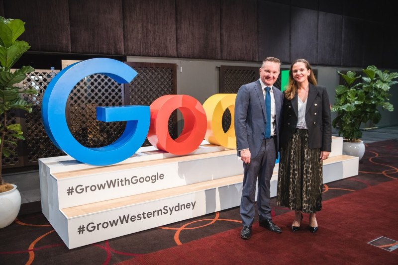 右一為Google澳洲總經理席瓦（Mel Silva）。   圖：來自Google官方部落格