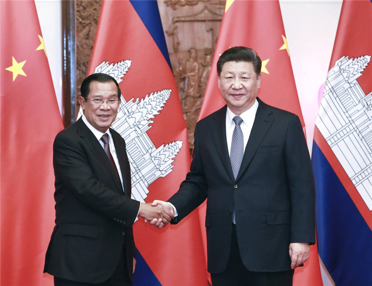 柬埔寨總理洪森與中國國家主席習近平。   圖：翻攝自新華社