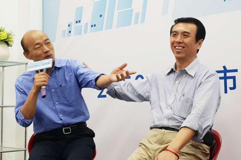 國民黨前立委陳學聖（右）今發文聲援韓國瑜（左）。   圖：取自陳學聖臉書