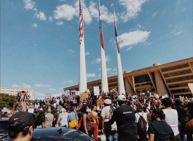 佛洛伊德之死引發的全美種族抗議活動。   圖：翻攝自推特(資料照片)