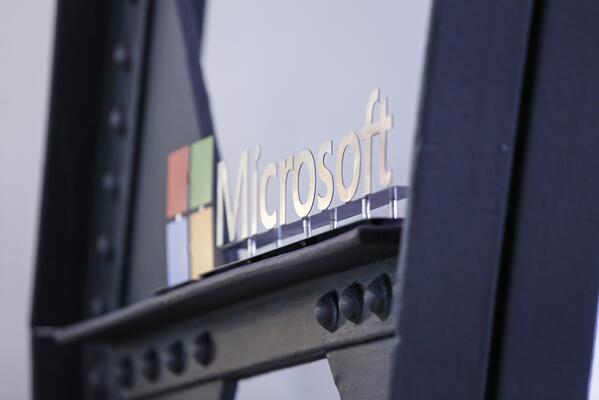 美國微軟公司負責用戶安全的副總裁伯特揭露，美聯邦執法部門頻繁簽發上千封「保密令」，秘密獲取微軟用戶的數據。   圖：取自Microsoft官網