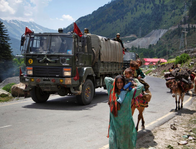 印度的邊境安全部隊在印度北部旁遮普省的印度與巴基斯坦邊境，擊斃了五名入侵者。   圖：達志影像／美聯社