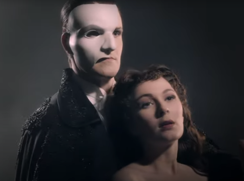 活躍超過30年的音樂劇《歌劇魅影》(The Phantom Of The Oper)今年11月底將再度攻佔小巨蛋   圖：擷取自歌劇魅影官方YouTube