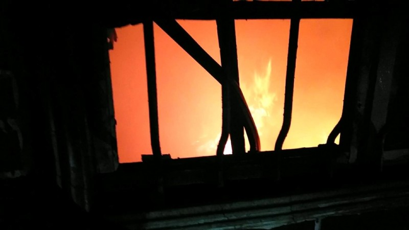 台南市關廟區一處民宅23日凌晨發生死亡火警，祖孫3代、2大2小命喪火窟。   圖：消防局提供