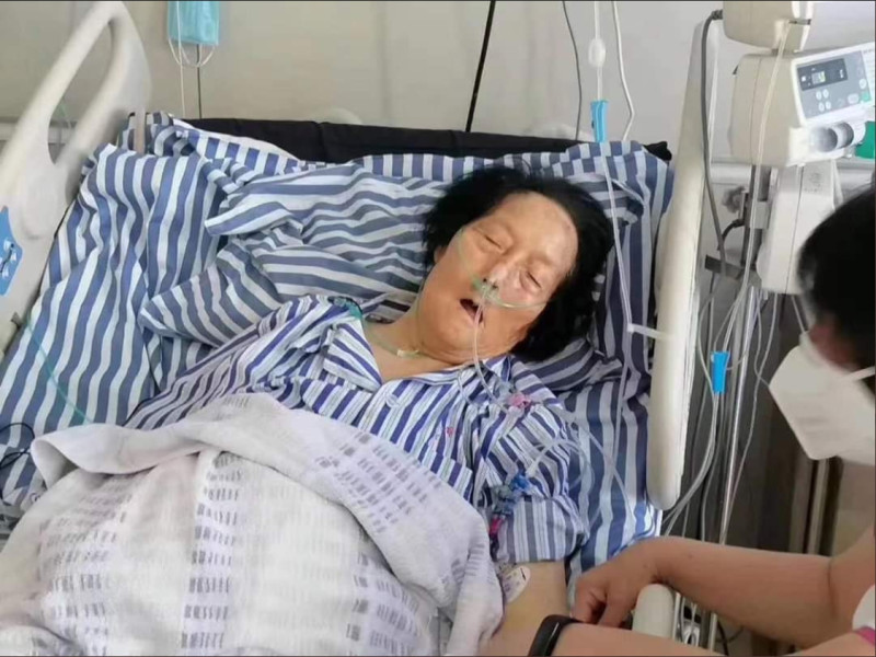網路流傳，中國全國人大代表申紀蘭罹癌病危，但一支註明6月出品的申紀蘭反毒宣傳片卻在昨天被釋出。   圖：翻攝自推特