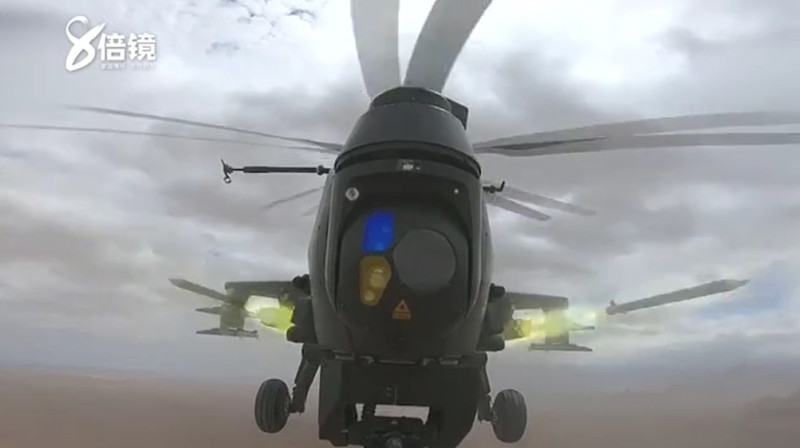 中國解放軍第76集團軍直升機「直-10」日前在崑崙山腹地，進行高強度、多彈種、跨晝夜的訓練。   圖：翻攝自微信