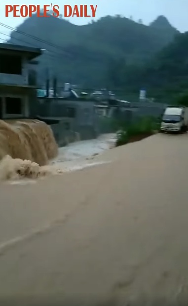 雲南大淹水   圖：擷取自人民日報臉書