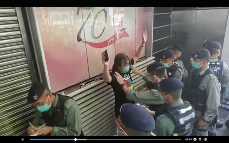 香港民主派「社會民主連線」發起遊行，號召港人上街反港府推行的「港區國安法」，高喊「抵抗國安惡法」口號，多人遭逮捕。   擷取至facebook.com/hklsd