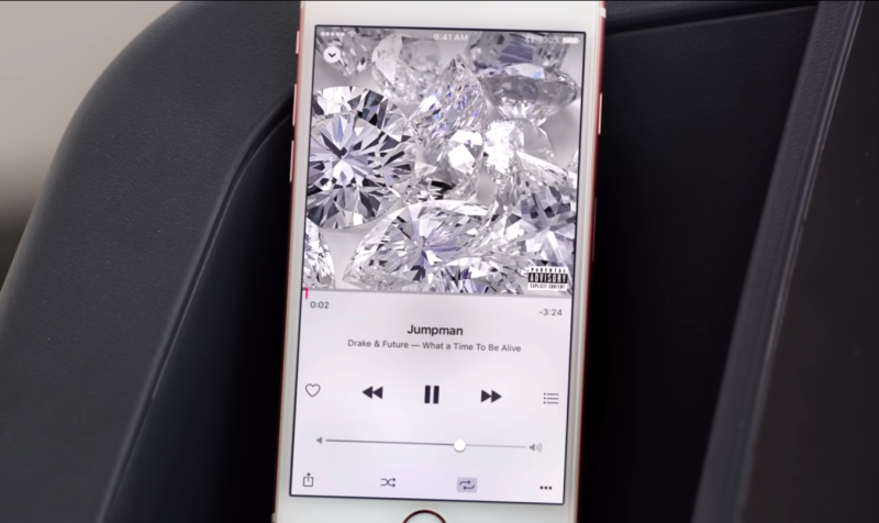 Apple Music將提供無損音質、杜比全景聲等新功能，用戶不需額外付費便可使用。   圖：擷取自Apple Youtube
