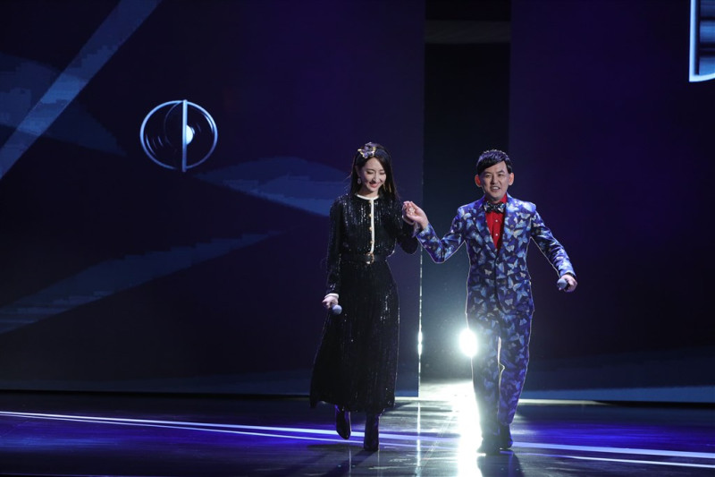 台北電影獎由主持人黃子佼搭檔柯佳嬿，這也是柯佳嬿的主持處女秀。   圖：台北電影節提供
