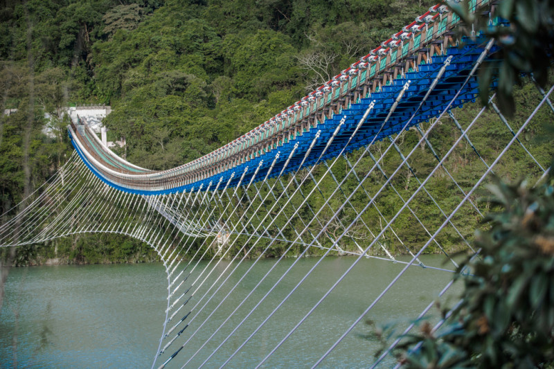 新溪口吊橋即日起至8/2免收50元門票。   圖：翻攝自桃園觀光導覽網