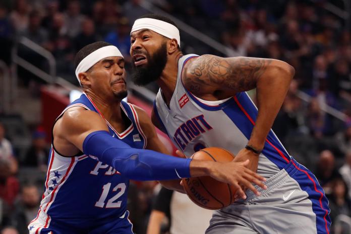 76人Tobias Harris (左)、活塞同學Markieff Morris。   圖／美聯社／達志影像