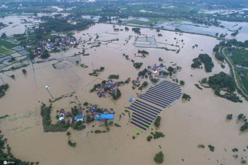 中國洪災，長江流域一帶災情慘重，南部糧倉受到影響。   圖 : 翻攝自中新網（資料照）
