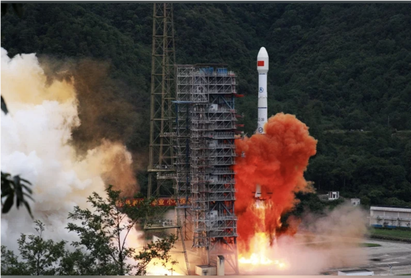 北斗三號6月23日在西昌衛星發射中心成功發射，提前半年全面完成北斗全球衛星導航系統星座部署。   圖：翻攝自新華社