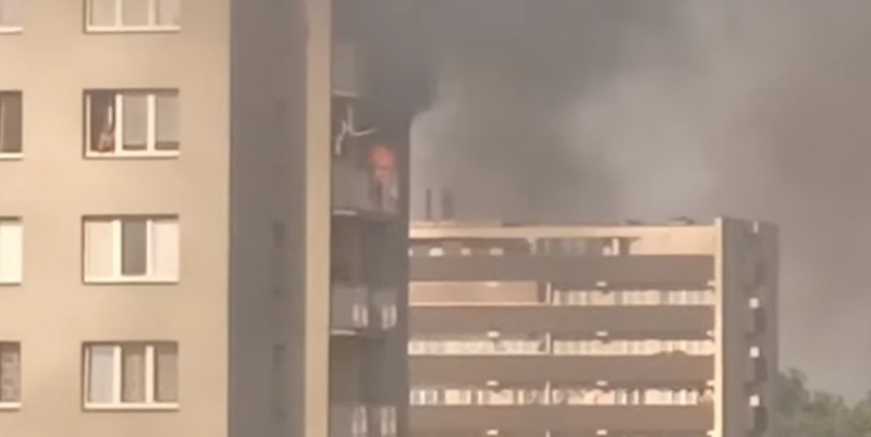 捷克住宅大樓疑遭縱火釀11死10傷。   圖/翻攝自Youtube