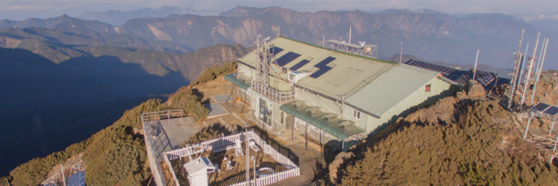玉山氣象站位在海拔3858公尺的玉山北峰上，是全台最高建築物。   圖：翻攝自中央氣象局