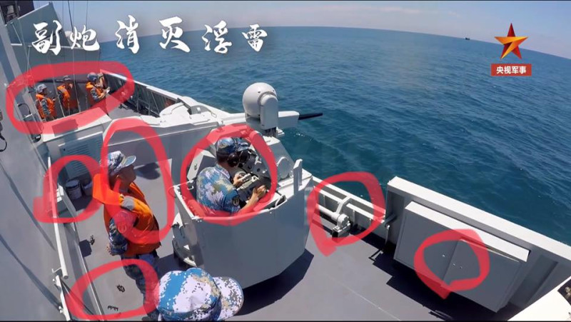 張競發現解放軍發布的訓練影片中，惠州艦的官兵漏洞百出，恐怕已將戰力宣傳弄巧成拙。   圖：翻攝張競臉書