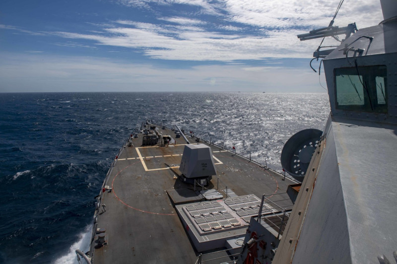 美國海軍第七艦隊所屬的伯克級神盾驅逐艦昨（18日）穿行台灣海峽。   圖：翻攝自美國海軍官網