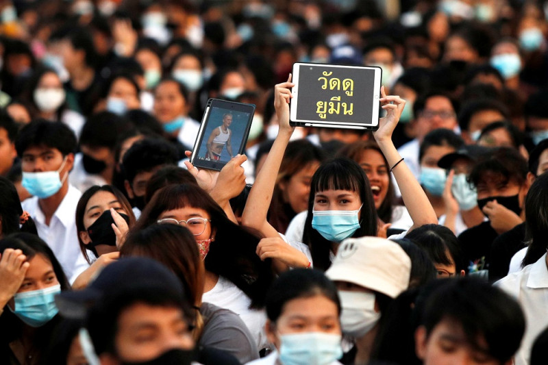 泰國學生抗議浪潮在泰國遍地開花。   圖：達志影像/路透社 (資料照片)