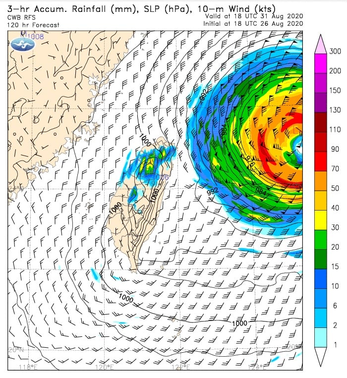 鄭明典在臉書上公布的這張圖片，是根據氣象局電腦預測系統的預測，目前菲律賓東方海面上的擾動，若形成颱風後，在八月三十一日有可能會離從台灣東邊擦身而過，而且距離相當近！   圖：翻攝鄭明典臉書