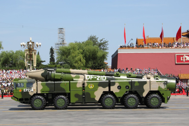 2015年中國閱兵中展示的東風-21D。   圖取自觀察者網。