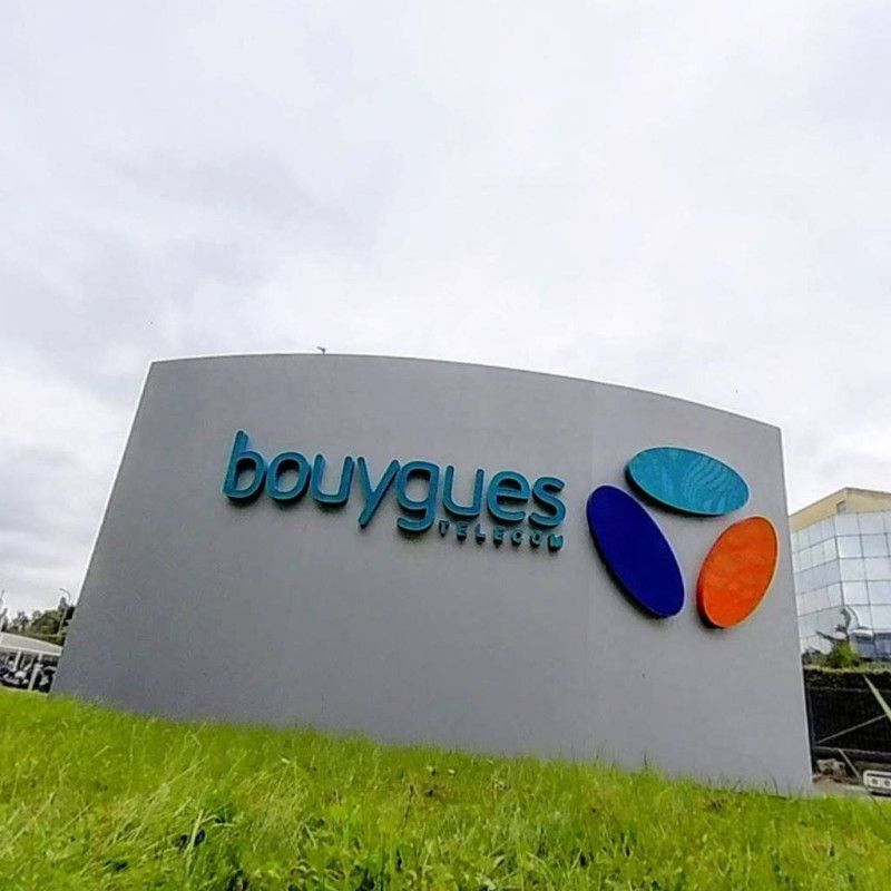 法國老牌通訊商布依格電信（Bouygues）宣布，將替換掉3000台華為製造的行動通訊天線，印證了法國「排華」決策。   圖：取自官方臉書