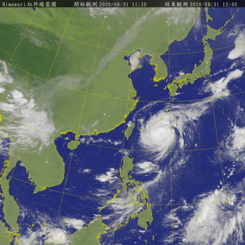 從衛星雲圖上可見，台灣東邊的梅莎正在逐漸長胖當中。   圖：中央氣象局/提供