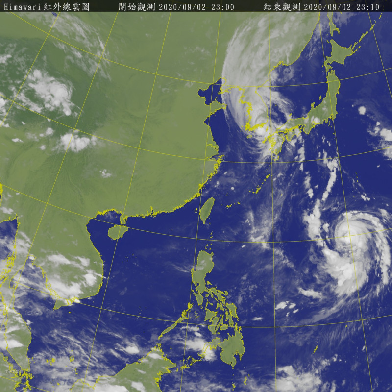 台灣東北方及東方海面上分別有梅莎跟海神颱風，兩者中間有一條雲系牽連，被氣象局長鄭明典笑稱是「手牽手」。   圖：中央氣象局/提供