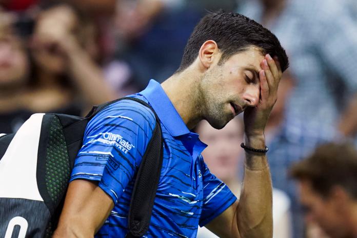 塞爾維亞球王Novak Djokovic被判出局。   圖／美聯社／達志影像