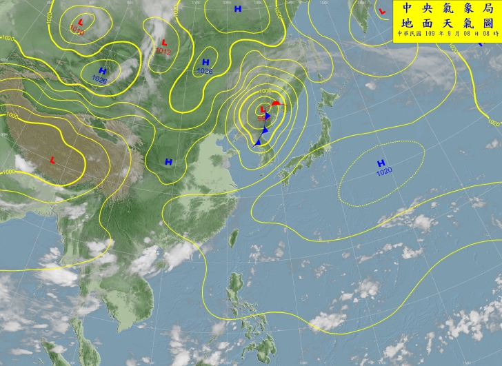 從地面圖可見，H1020是太平洋高壓，而台灣則位於它的西南側邊緣。   圖：中央氣象局/提供